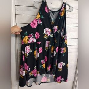 Torrid Women’s Plus Size 5X Sleeveless Tank Top Black Floral Print V-Neck Blouse